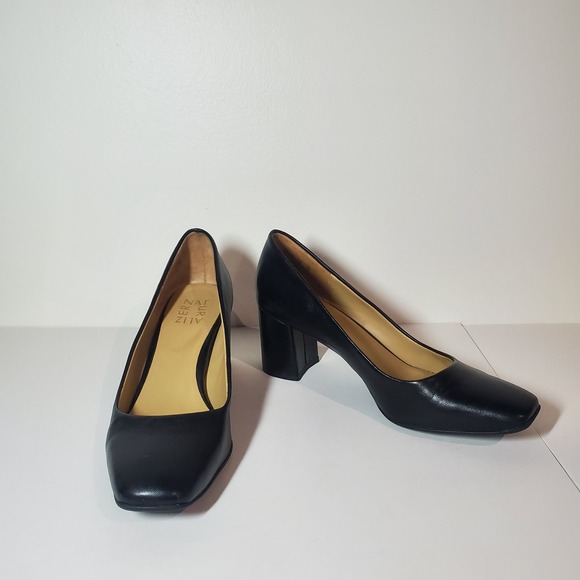 Willow Naturalizer Women's Black Pumps Size US 8 Square Toe Block Heel - Picture 1 of 11